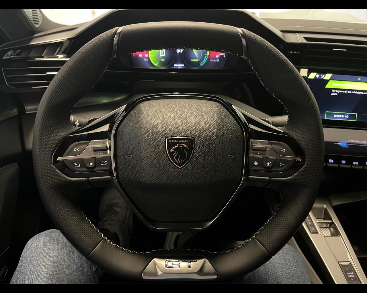 PEUGEOT Nuova 408 - Hybrid 136 e-DCS6 GT