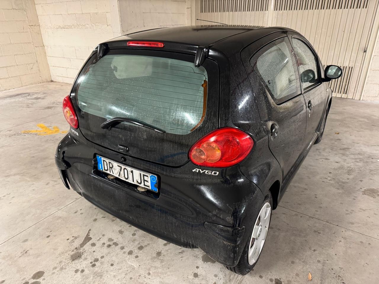 Toyota Aygo 1.0 12V VVT-i 5 porte Sol