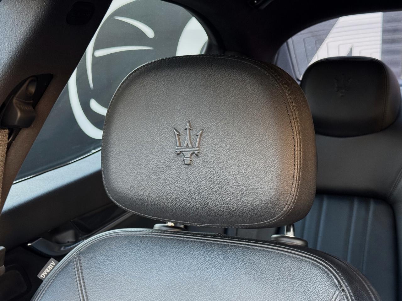 Maserati Ghibli 3.0 V6 DS Granlusso 250CV PACK BLACK