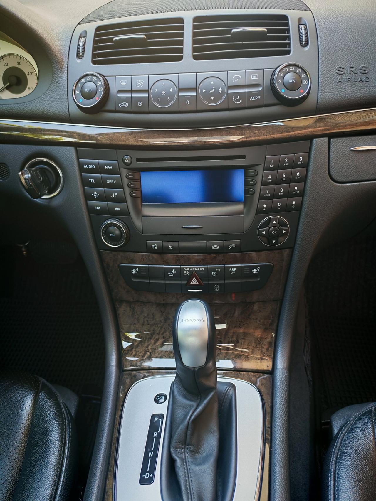 Mercedes-benz E 220 CDI cat Avantgarde