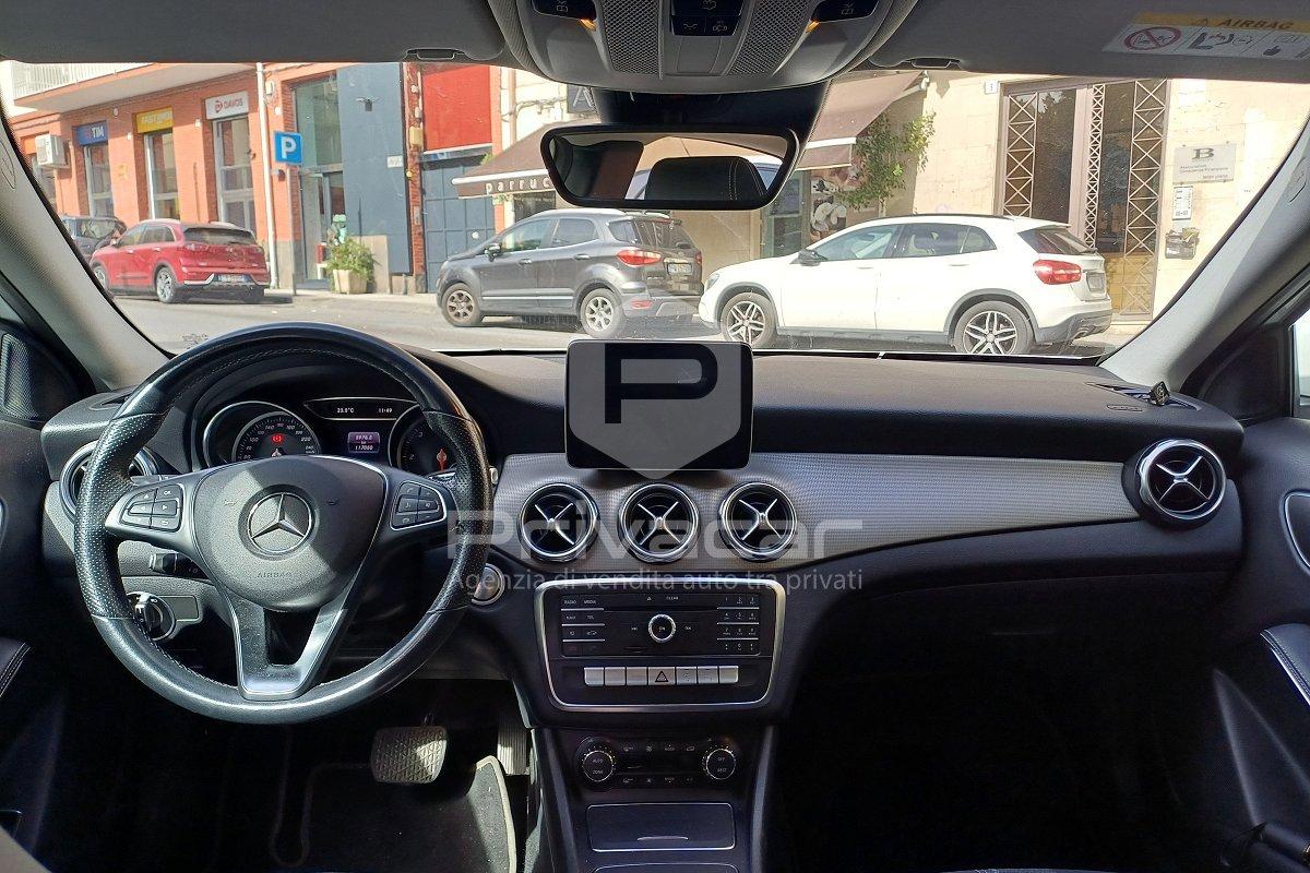 MERCEDES GLA 200 d Automatic Sport