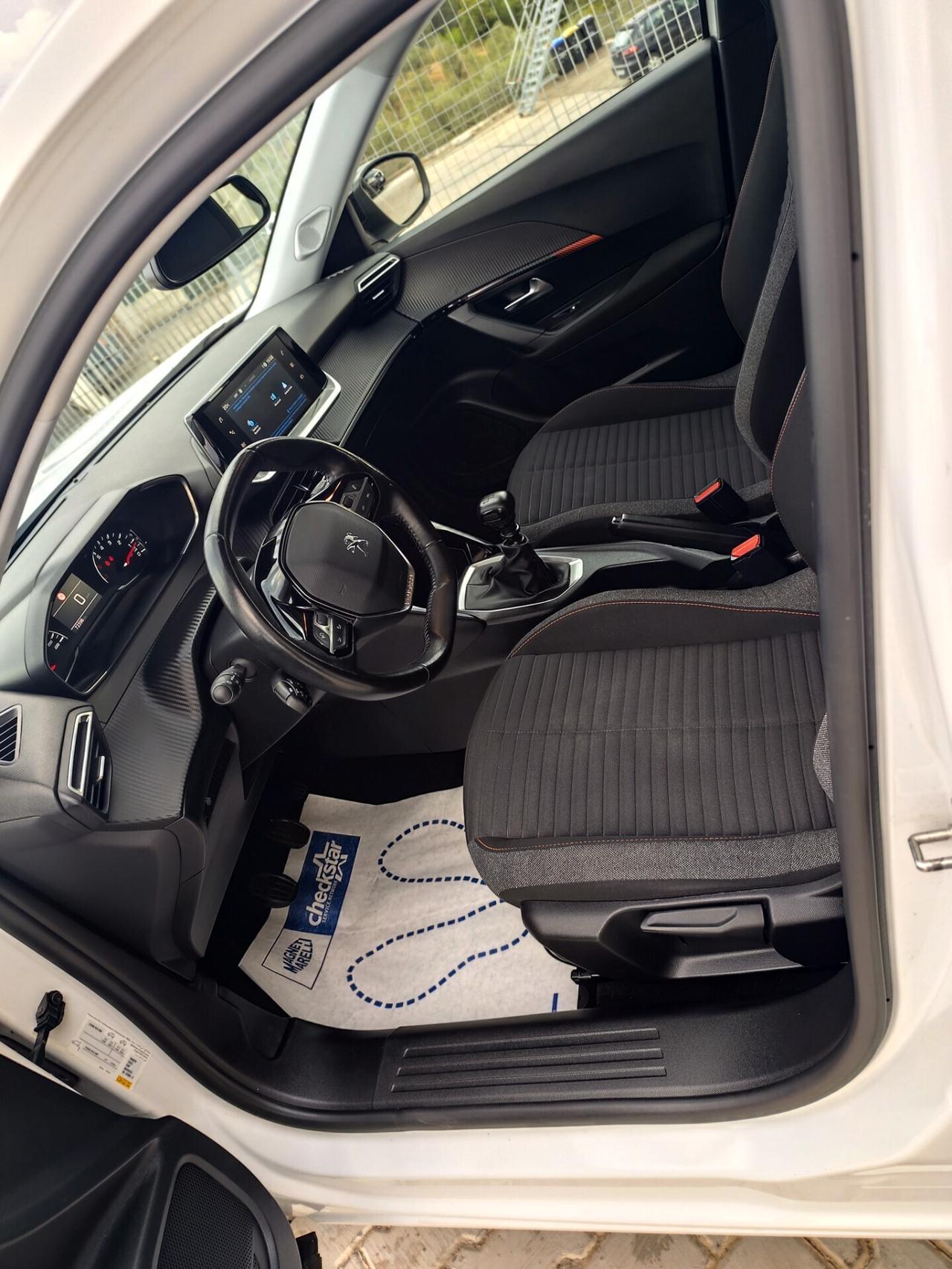 Peugeot 2008 BlueHDi 110 S&S Active Pack