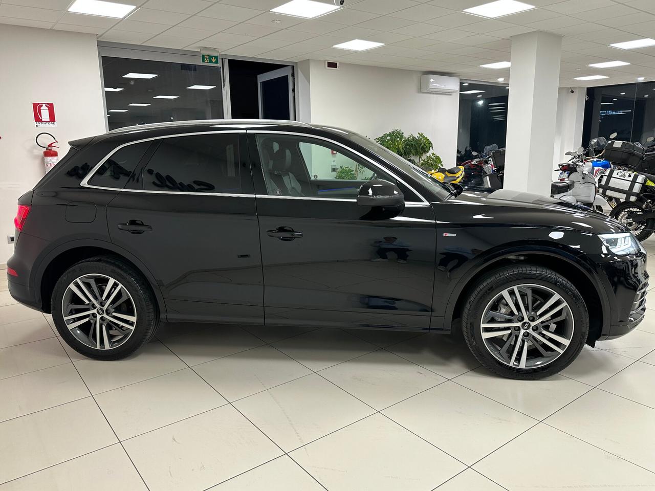 Audi Q5 40 TDI 190 CV quattro S tronic S-LINE 2019