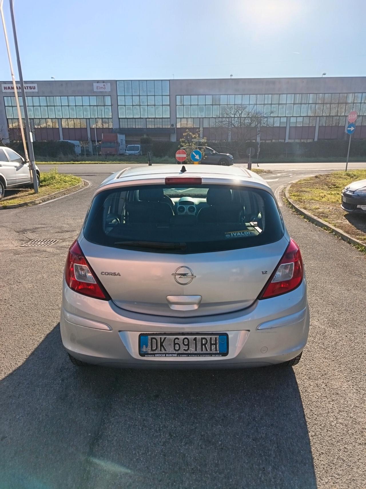Opel Corsa 1.2 5 porte Enjoy