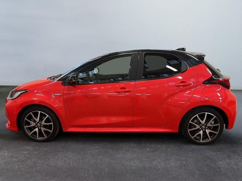 Toyota Yaris Hybrid Premiere MY21