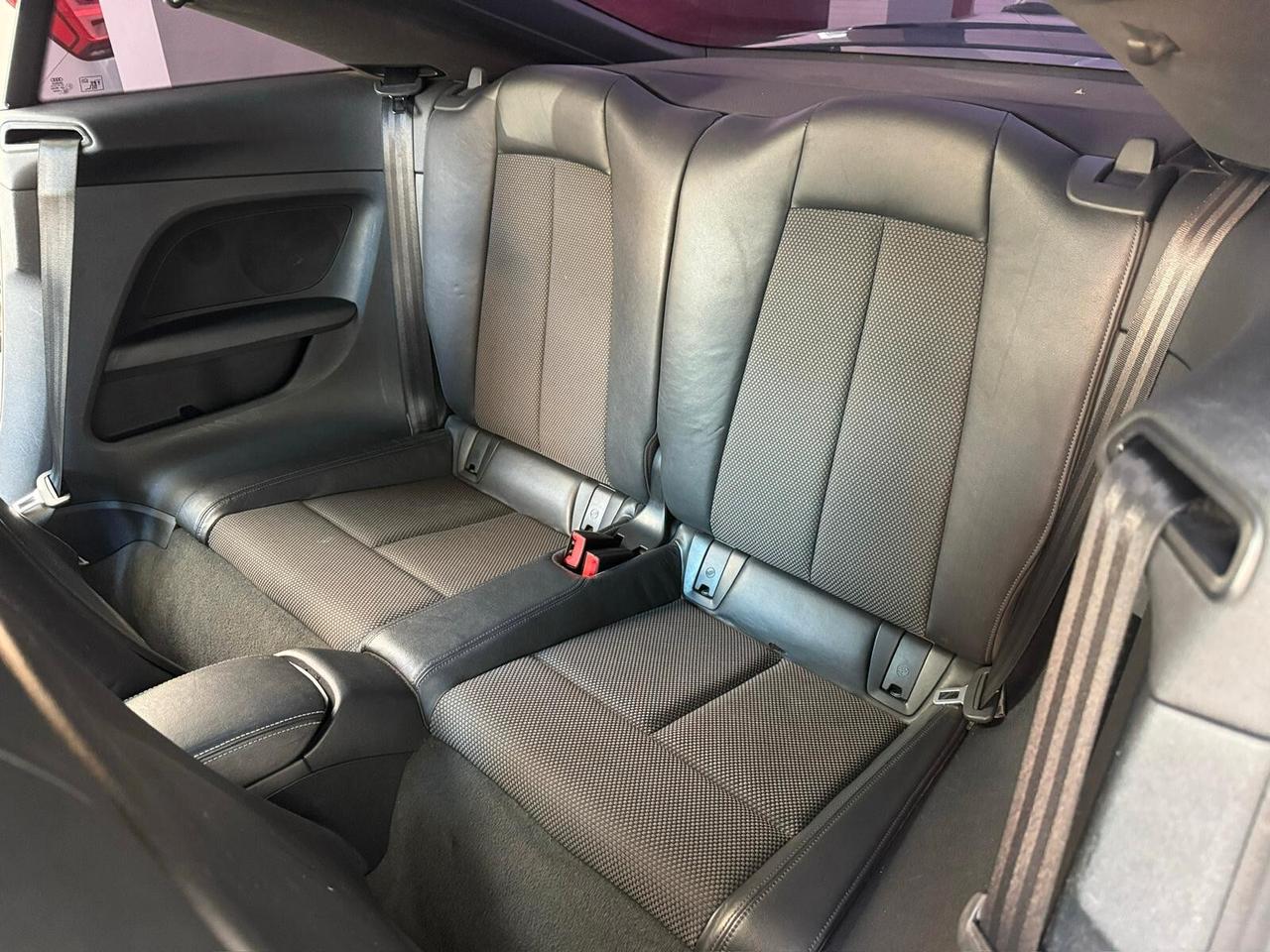 Audi TT Coupé 2.0 TDI ultra Design