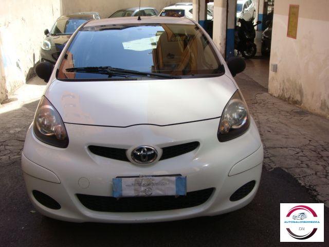 TOYOTA - Aygo - 12V VVT-i 5 porte Now Connect