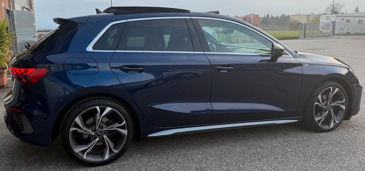 Audi A3 SPB 35 TDI S tronic line edition TETTO APRIBILE INTERNI PELLE E ALCANTARA S-LINE