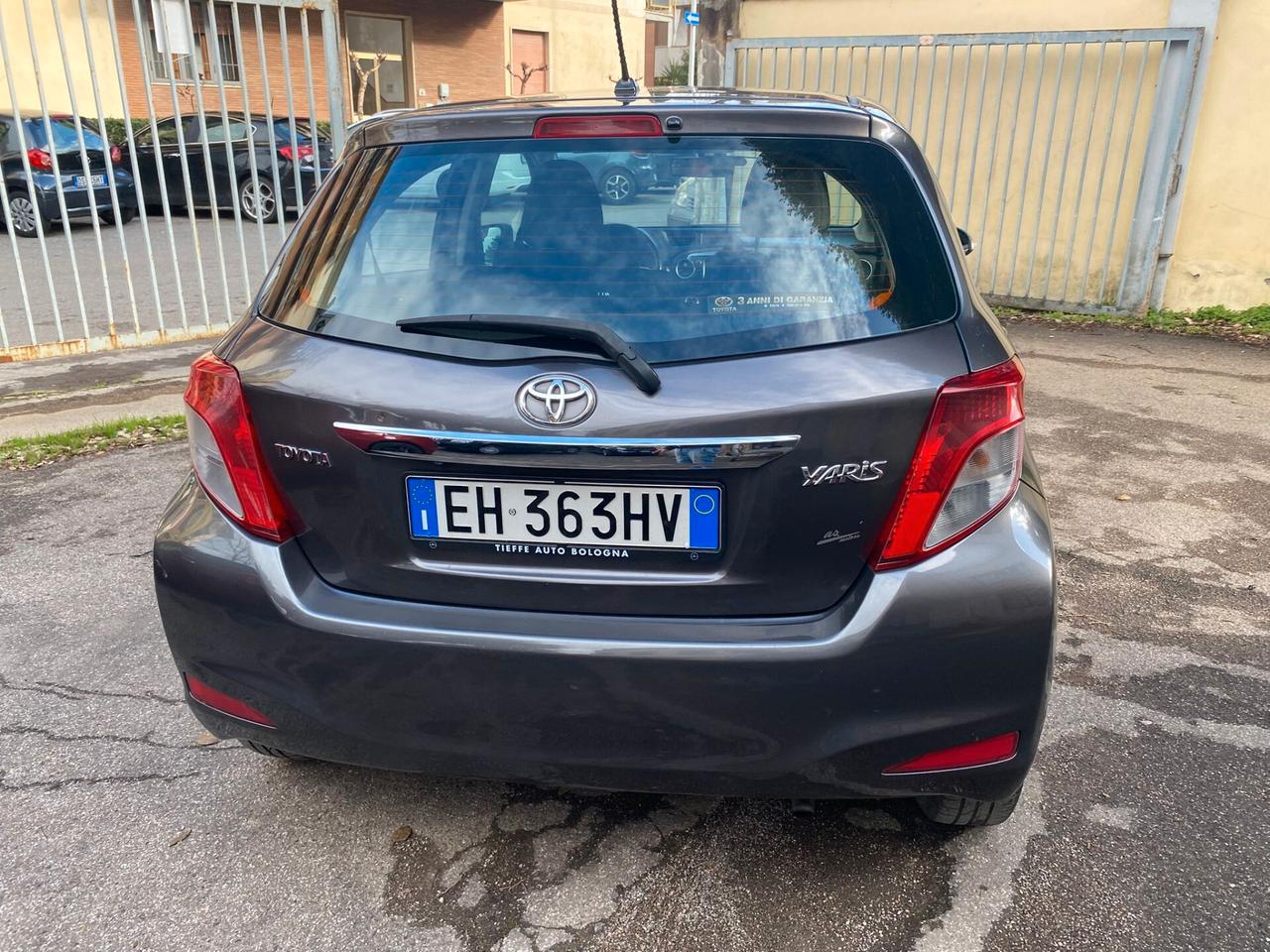 Toyota Yaris 1.0 5 porte Sol ok per neo patentati