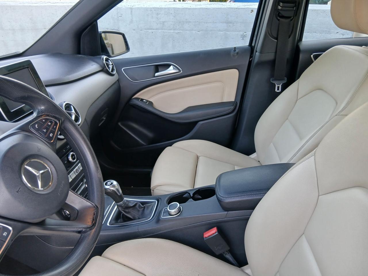 Mercedes-benz B 180 d Executive in arrivo ....tua a € 169 mese