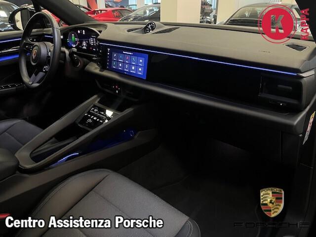 Porsche Macan EV