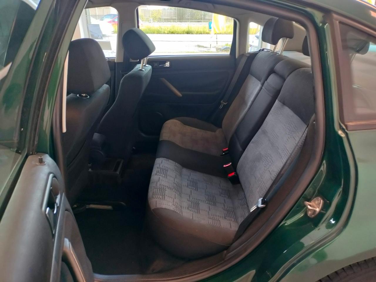 Volkswagen Passat 1.8 T 20V cat Highline