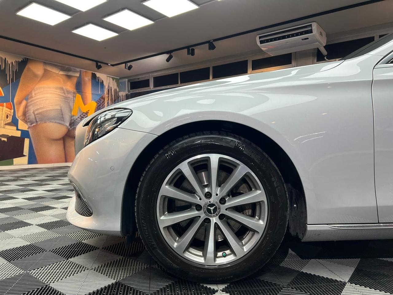 Mercedes-Benz E 220 E 220d Sport 4matic auto (338)