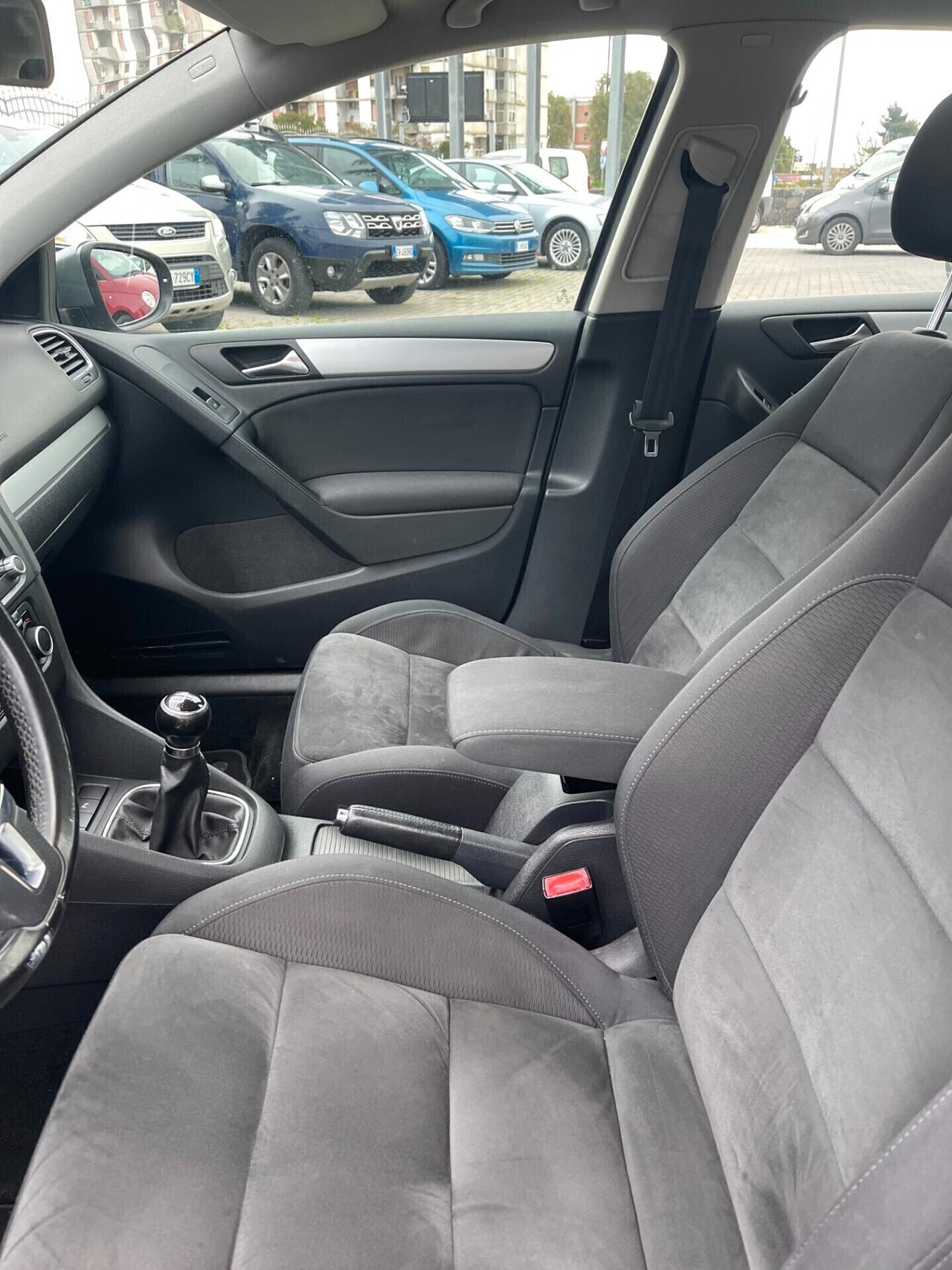 Volkswagen Golf 1.6 TDI 105cv