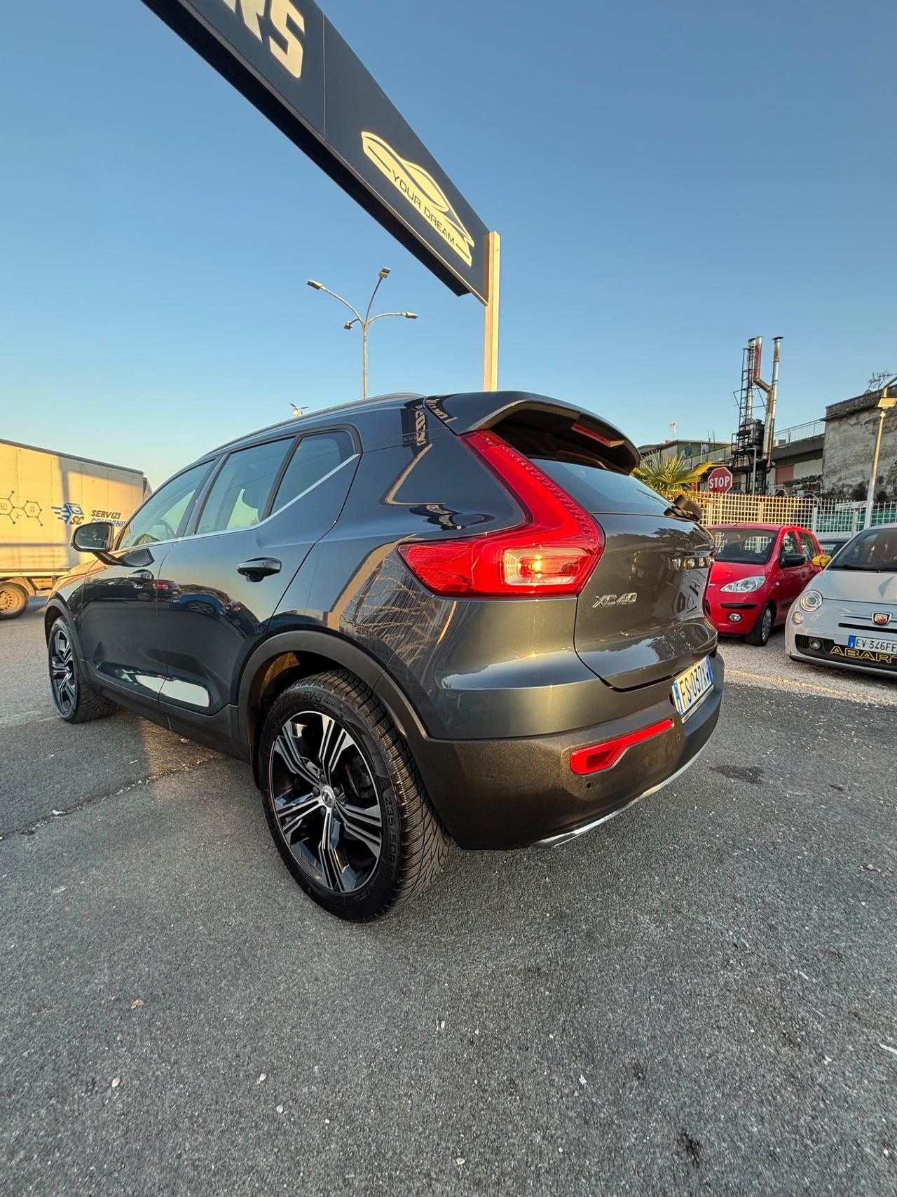 Volvo XC40 D4 AWD Geartronic R-design