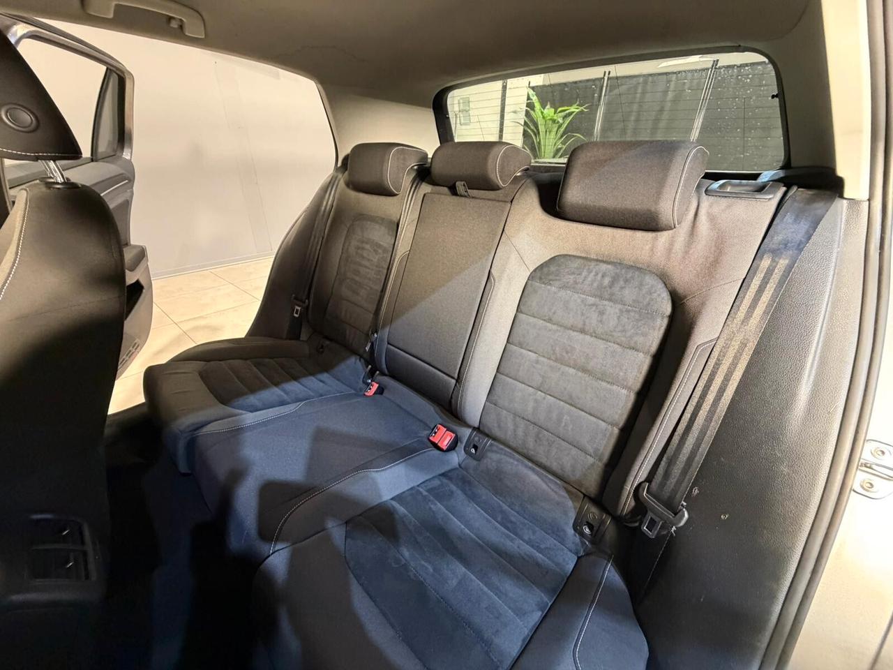 Volkswagen Golf Business 1.6 TDI 5p. Highline