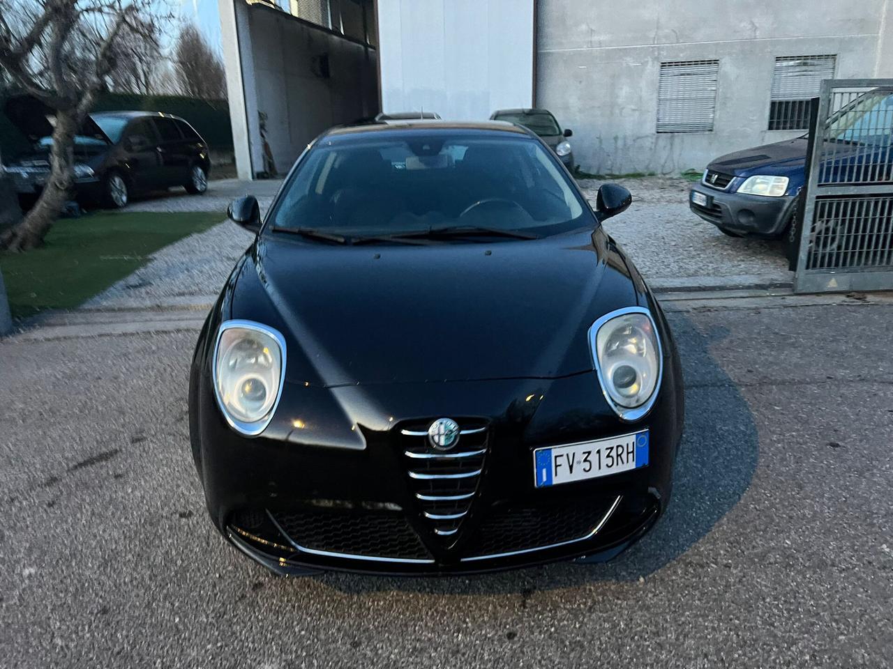 Alfa Romeo MiTo 1.6 JTDm-2 S&S Distinctive Sport Pack