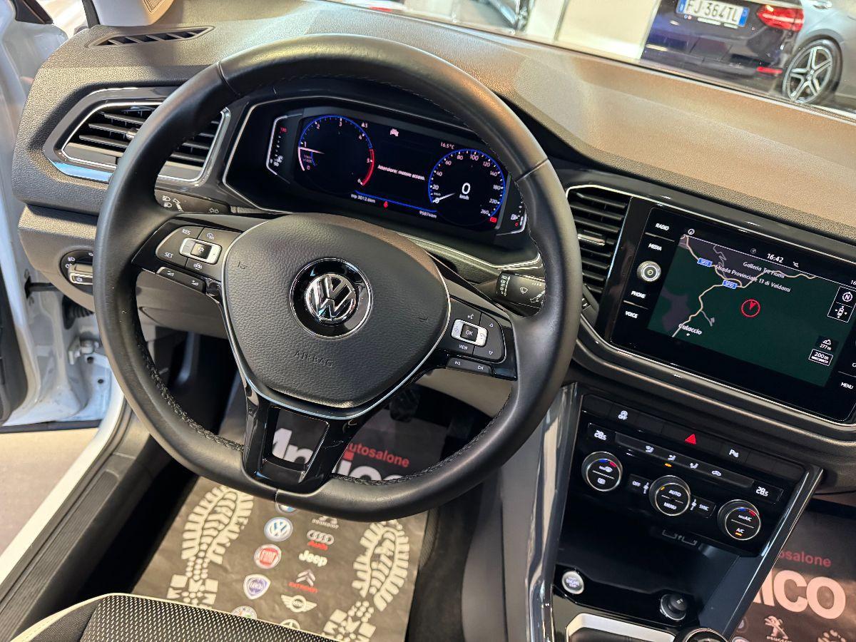 VOLKSWAGEN T-Roc 1.6 TDI Style Led Cerchi 18 cockpit