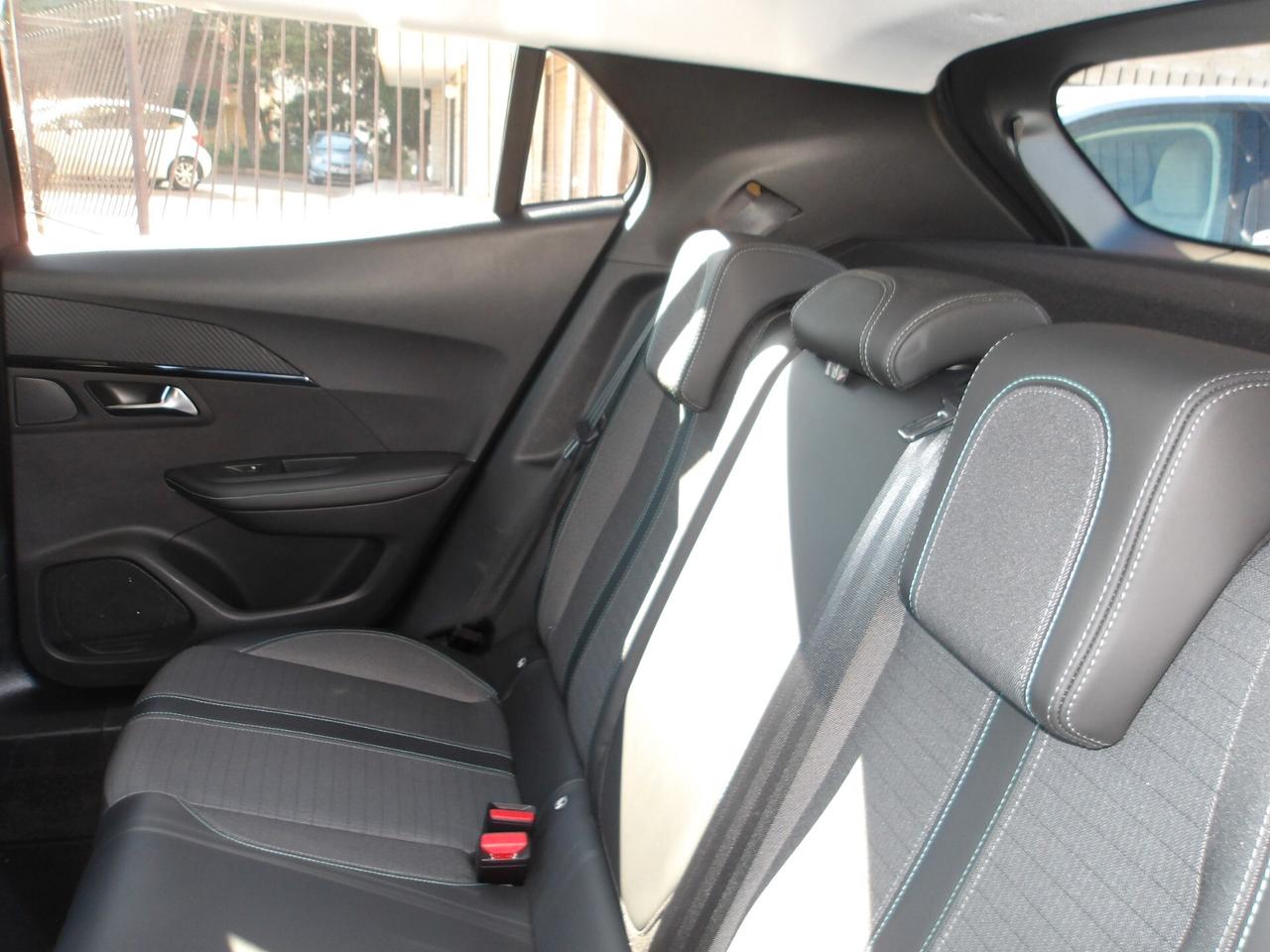 PEUGEOT 2008 1.5 TDI-NAVI-98.000 KM