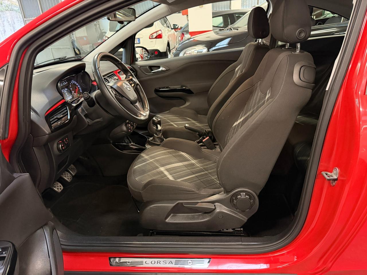 Opel Corsa 1.4 90CV GPL Tech Coupé b-Color