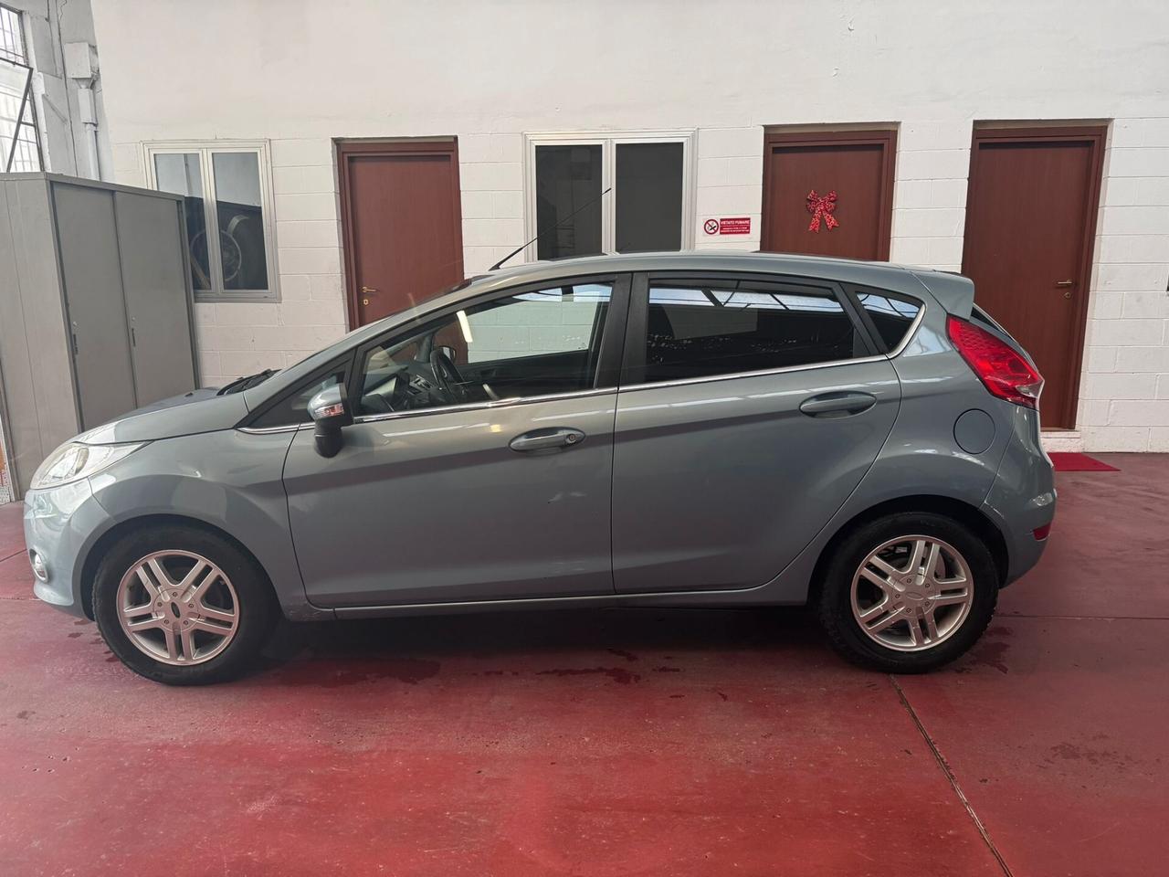 Ford Fiesta Fiesta 1.4 5 porte Bz.- GPL