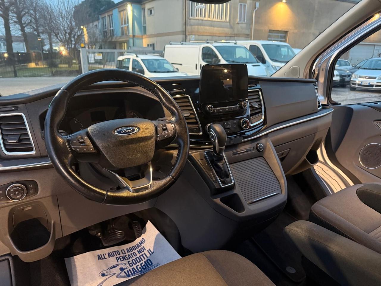 Ford Tourneo Custom 310 2.0 TDCi 170CV aut. PL Titanium