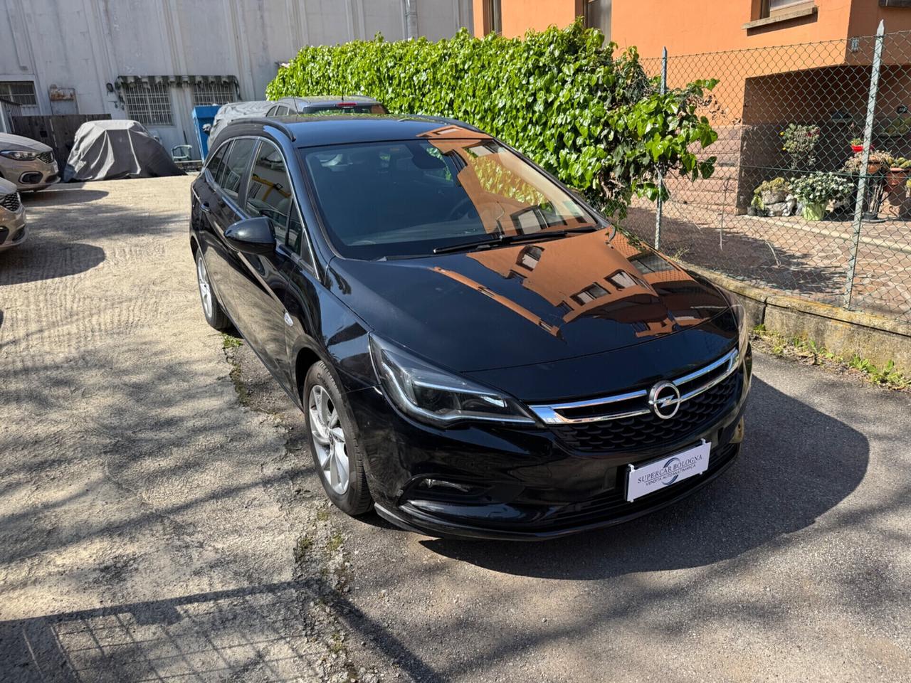 Opel Astra 1.6 CDTi 136CV aut. Sports Tourer Business automatica