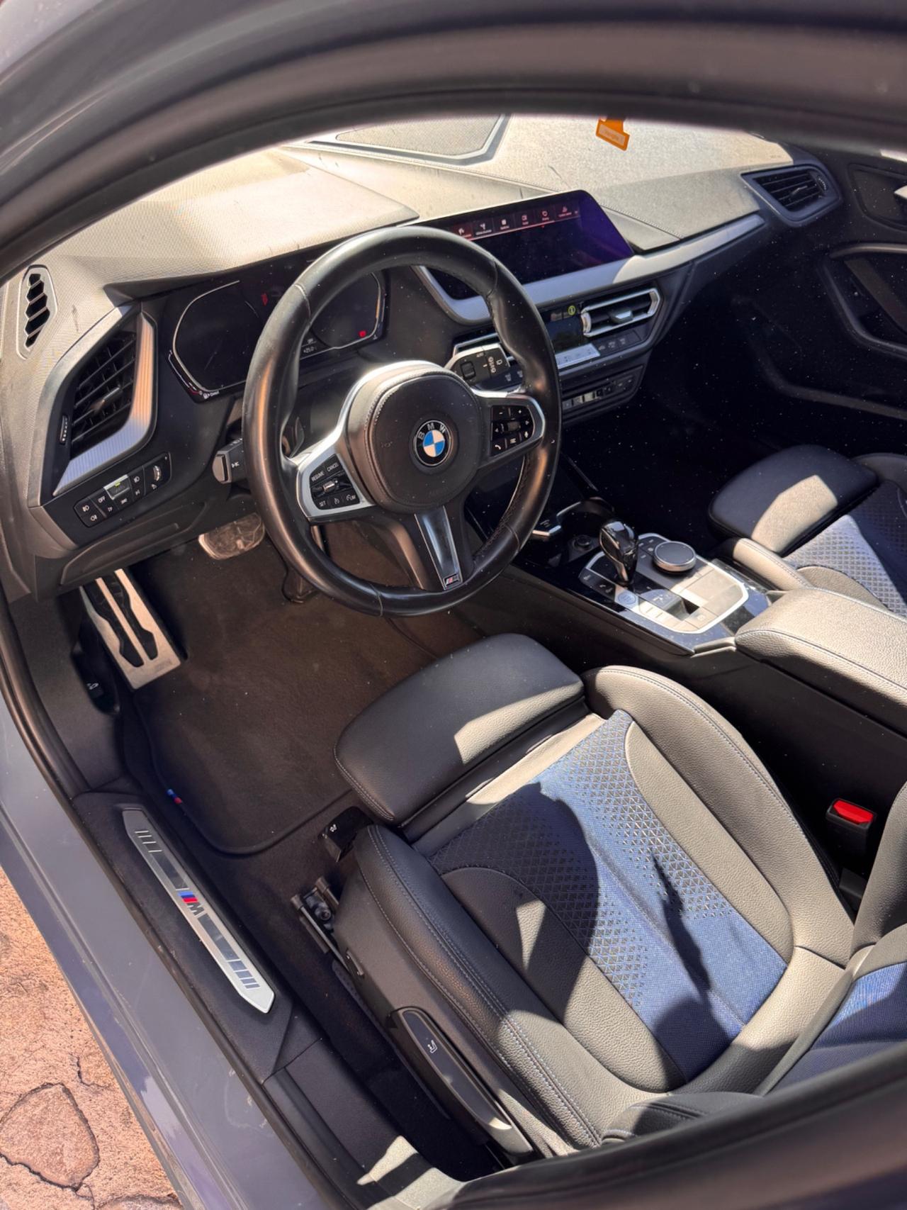 Bmw 118 118d 5p. Msport