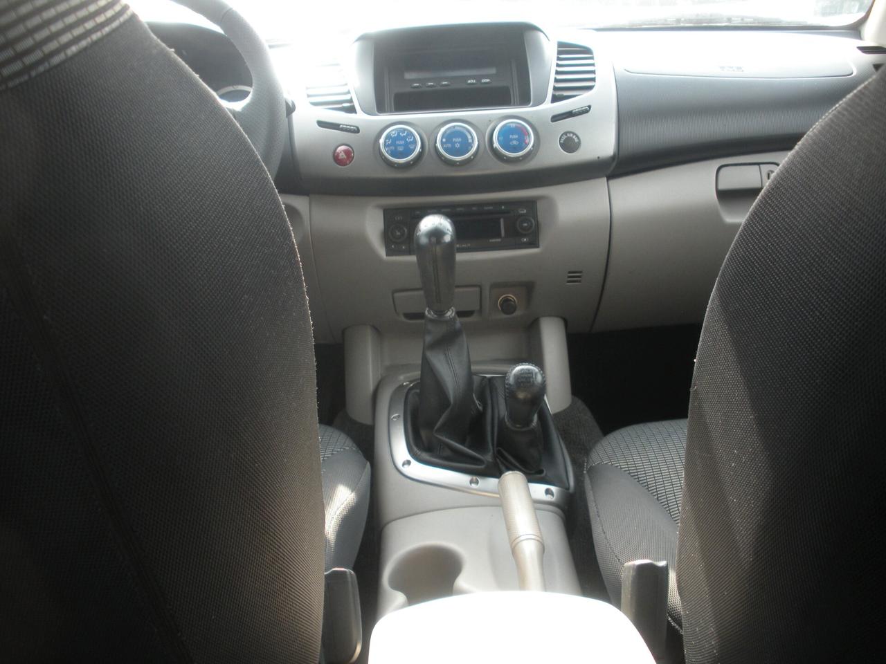 Mitsubishi L200 2.5 DI-D/136CV Double Cab Intense ''SEA''