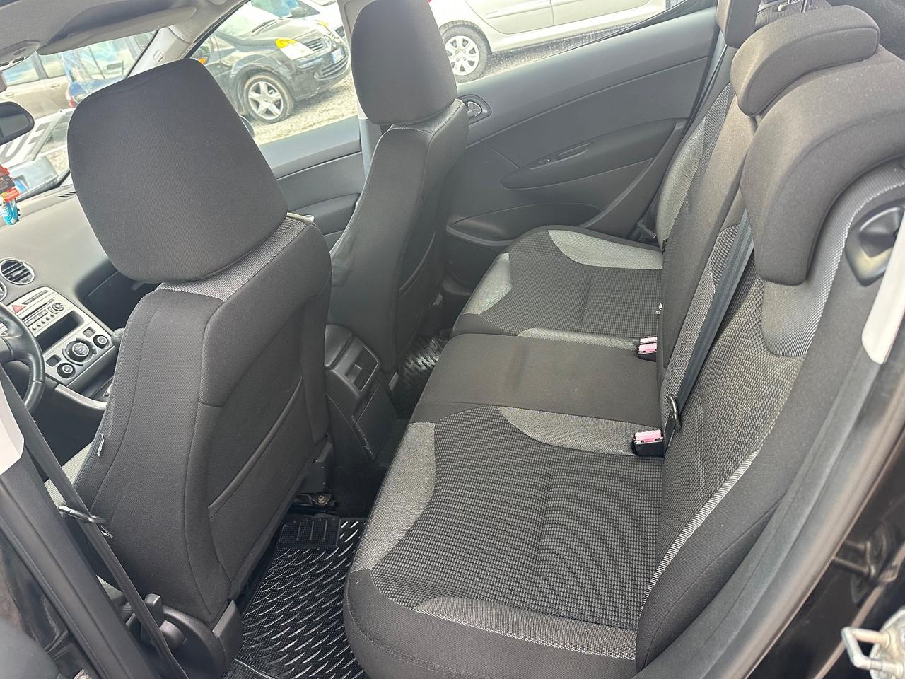 Peugeot 308 1.6 8V e-HDi 112CV Stop&Start 5p. Business