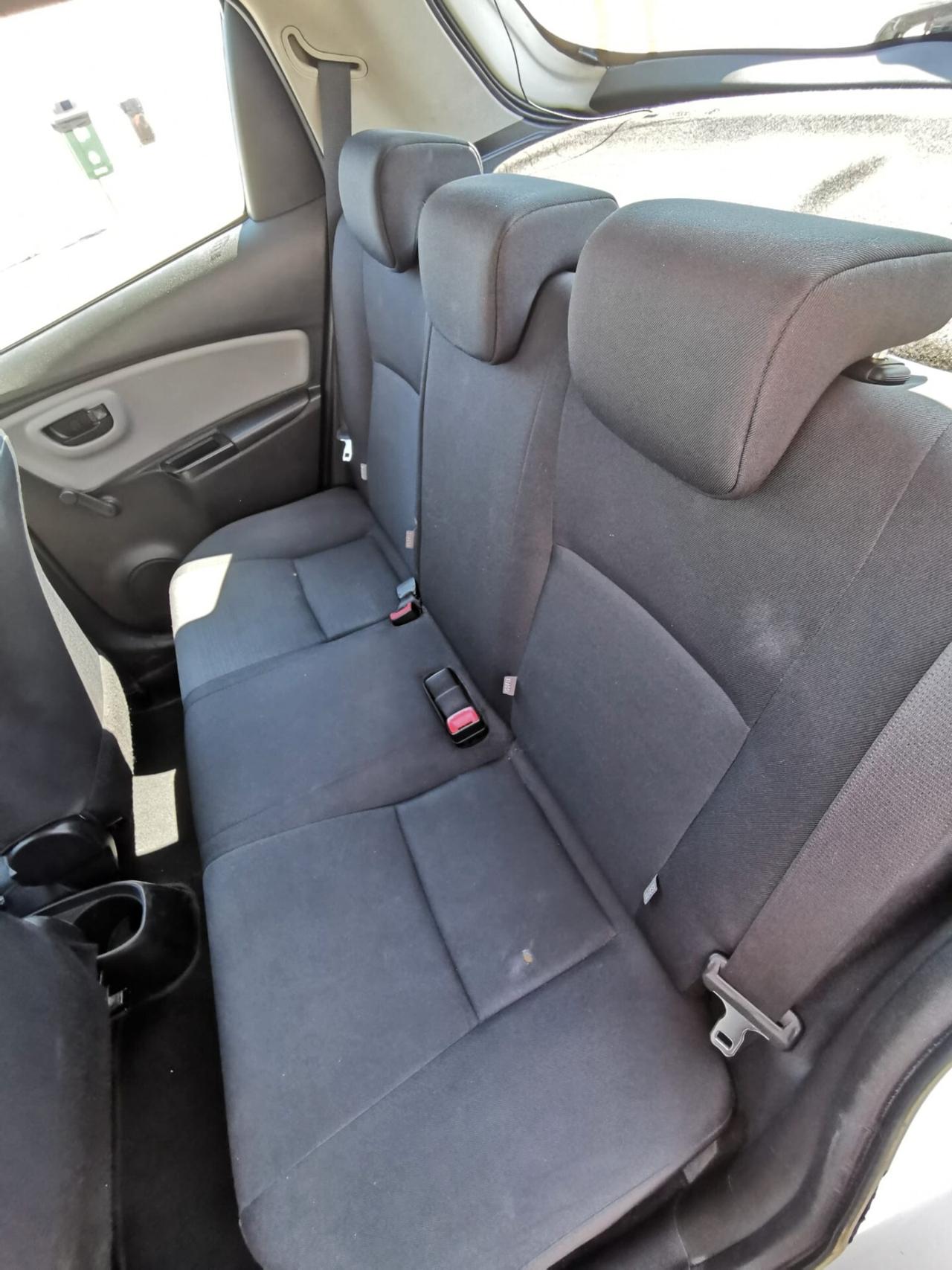 Toyota Yaris 1.4 D-4D 5 porte Lounge 2016