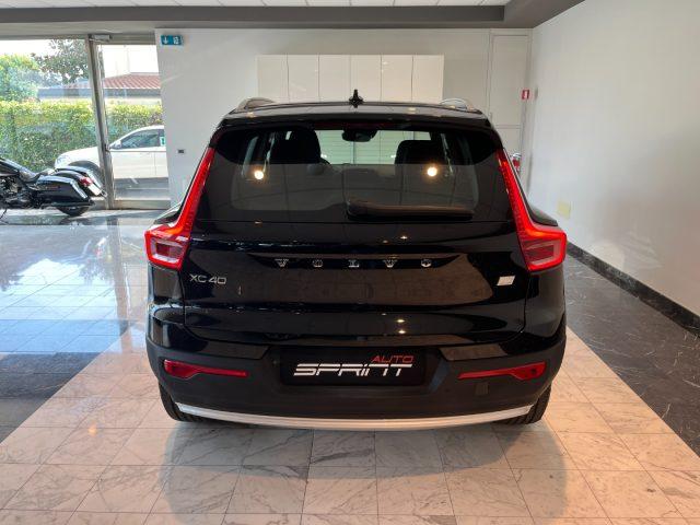 VOLVO XC40 T4 RECHARGE PLUG-IN HYBRID AUTOMATICO CORE 211CV