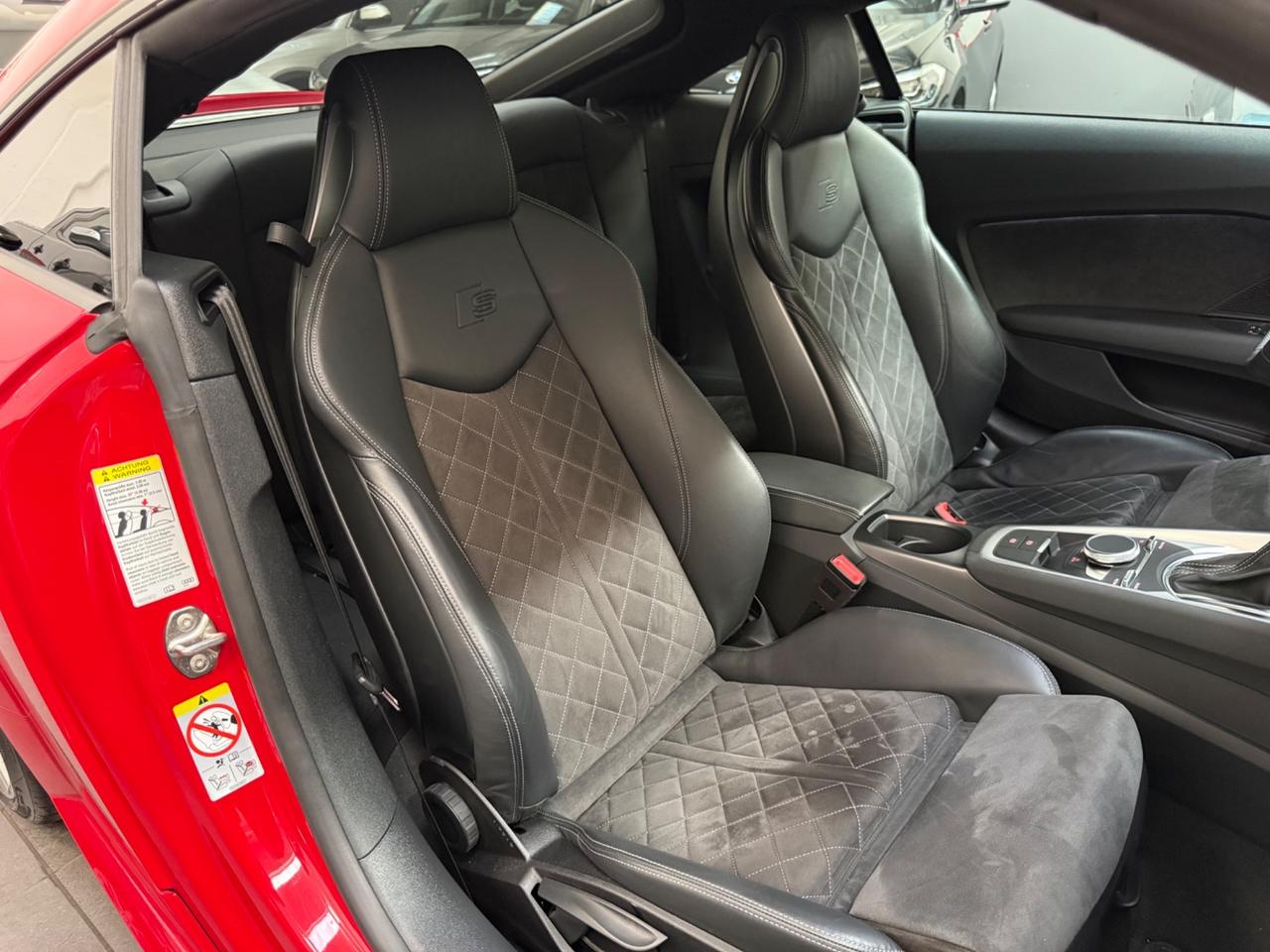 Audi TT TTS Roadster TFSI quattro S tronic