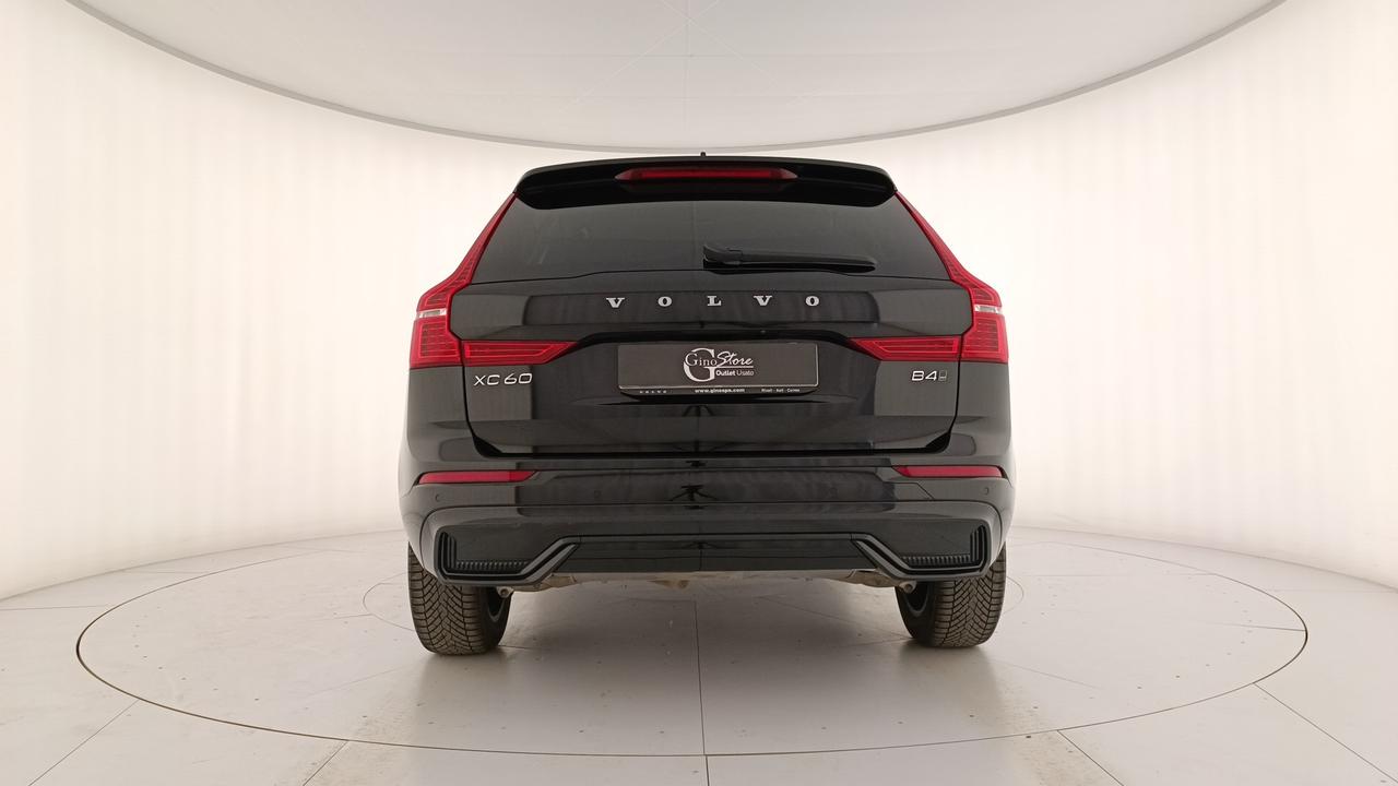 VOLVO XC60 2.0 b4 Plus Dark awd auto