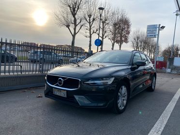 Volvo V60 B3 Geartronic Momentum Business - IBRIDA