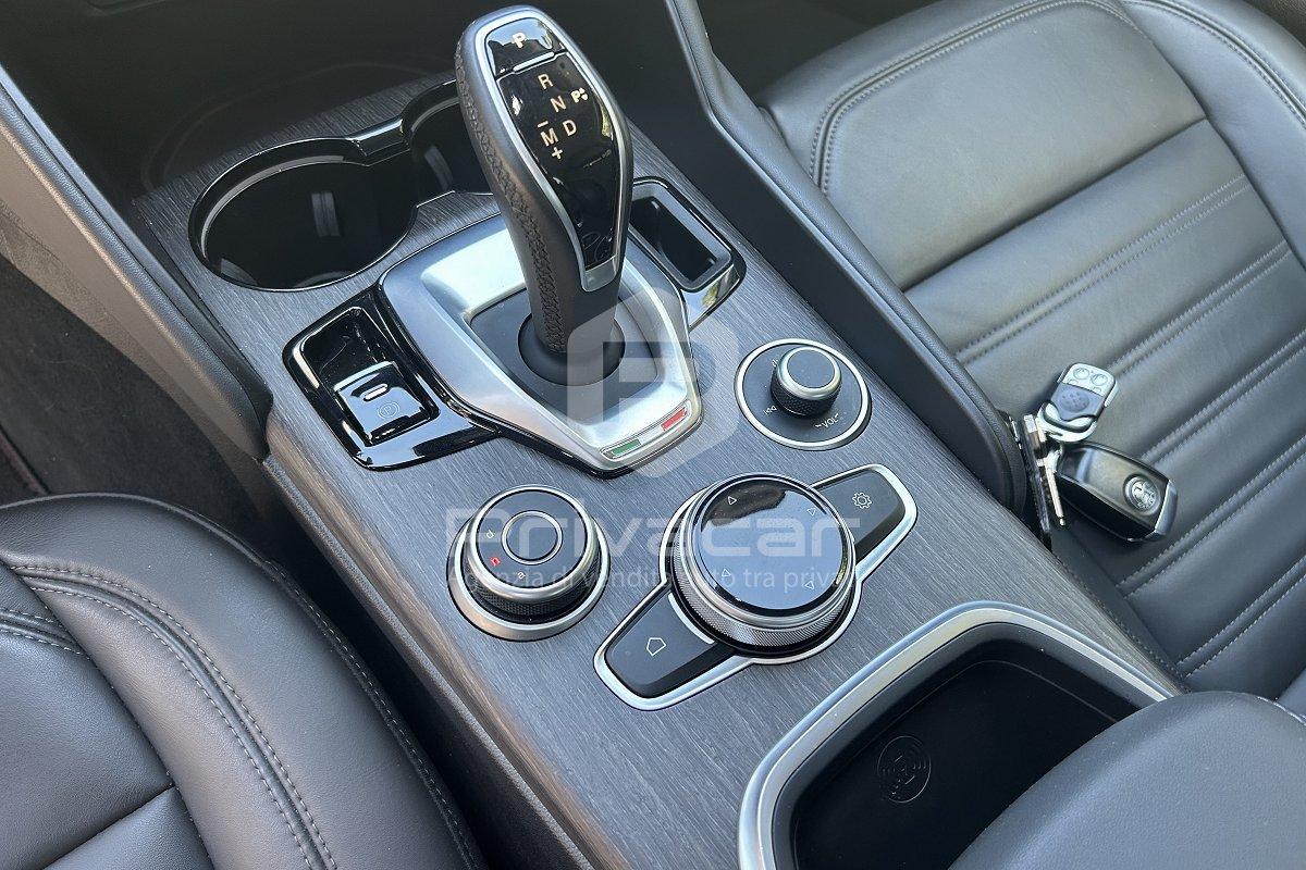 ALFA ROMEO Giulia 2.2 Turbodiesel 190 CV AT8 Ti