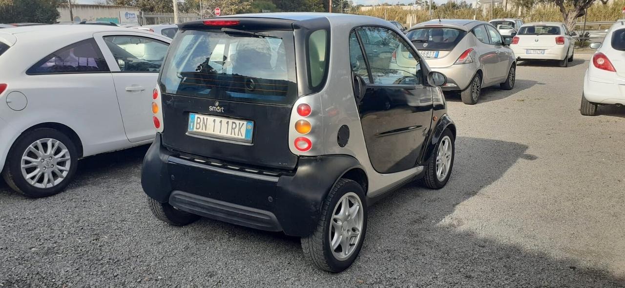 Smart 2000 - 600 BENZINA OK NEOP. LB AUTOMOBILI