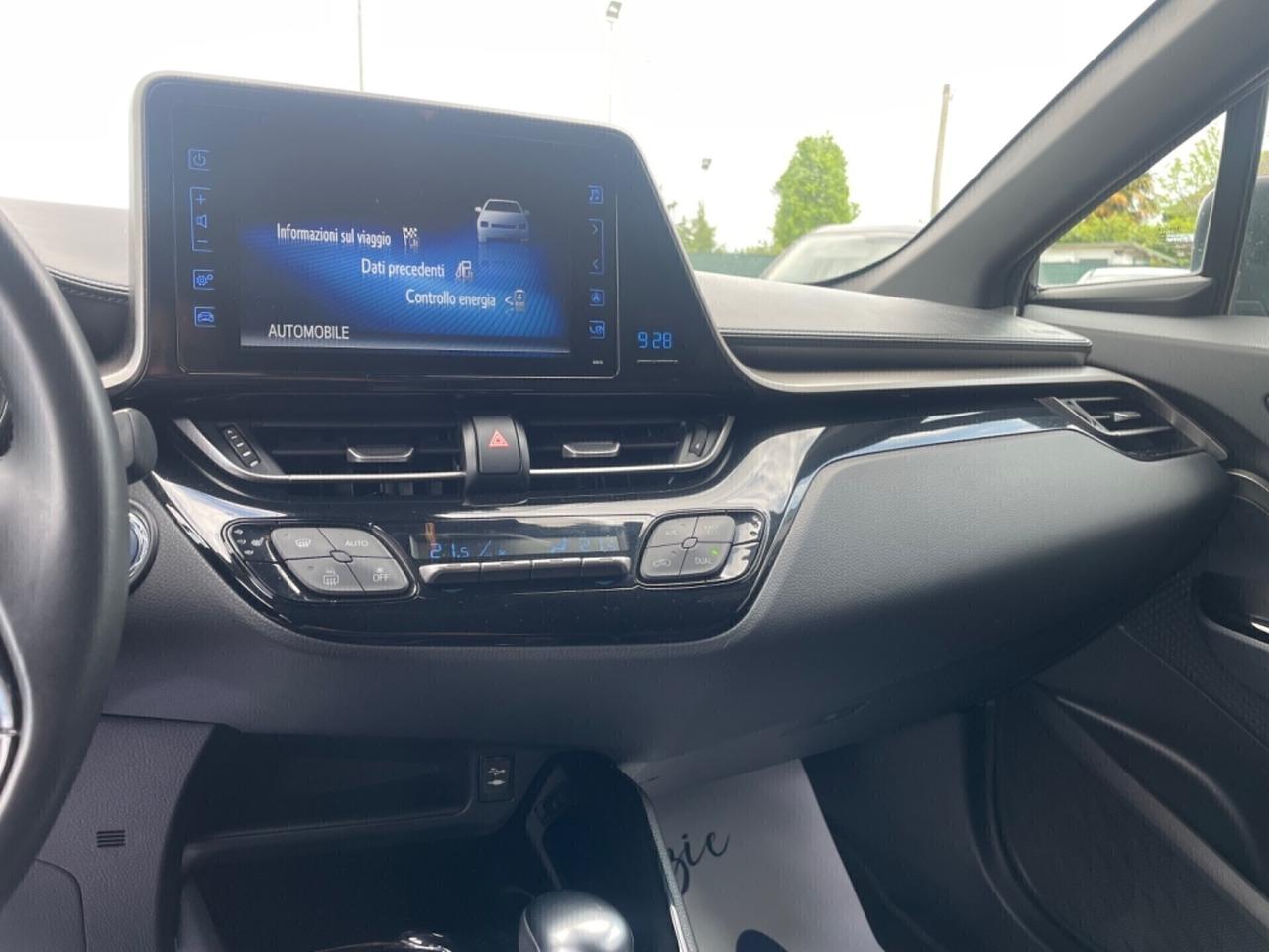 Toyota C-HR 1.8 Ibrida Cambio Automatico Neopatentati