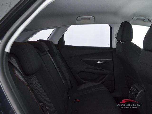 PEUGEOT 3008 BlueHDi 130 S&S Active