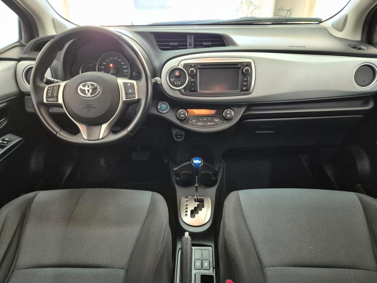 Toyota Yaris 1.5 Hybrid 5 porte Lounge GARANZIA