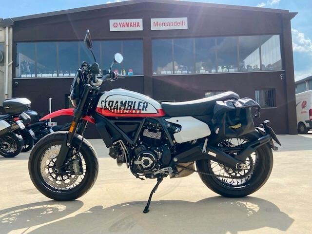 Ducati Scrambler 800 - URBAN MOTARD 2022