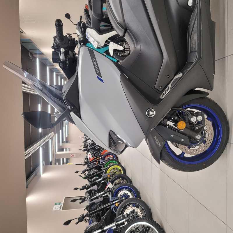 Yamaha T-Max 560 - 2022