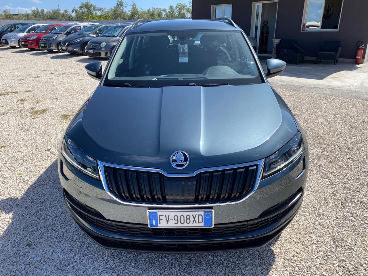 Skoda Karoq 1.6 TDI SCR DSG Ambition IVA ESPOSTA UNICO PROPIETARIO TAGLIANDI UFFICIALI SKODA