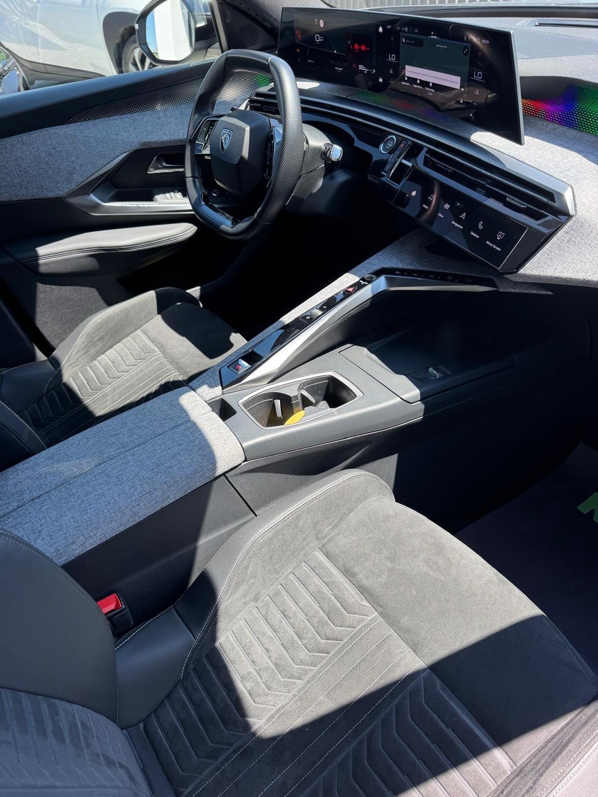 Peugeot 3008 Hybrid 136 e-DCS6 GT