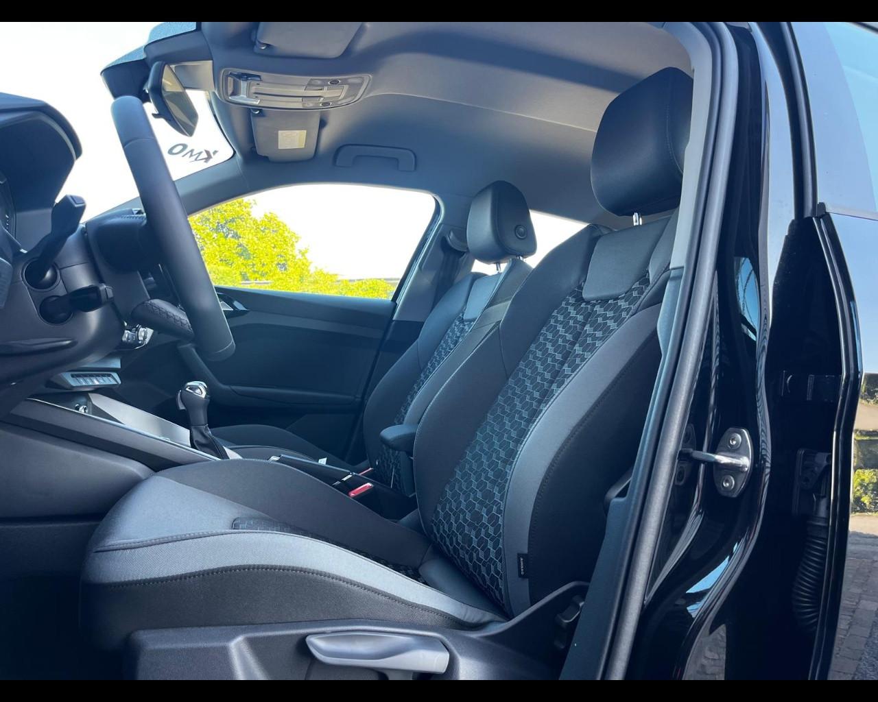 AUDI A1 SPORTBACK 30 TFSI S-TRONIC S LINE EDITION