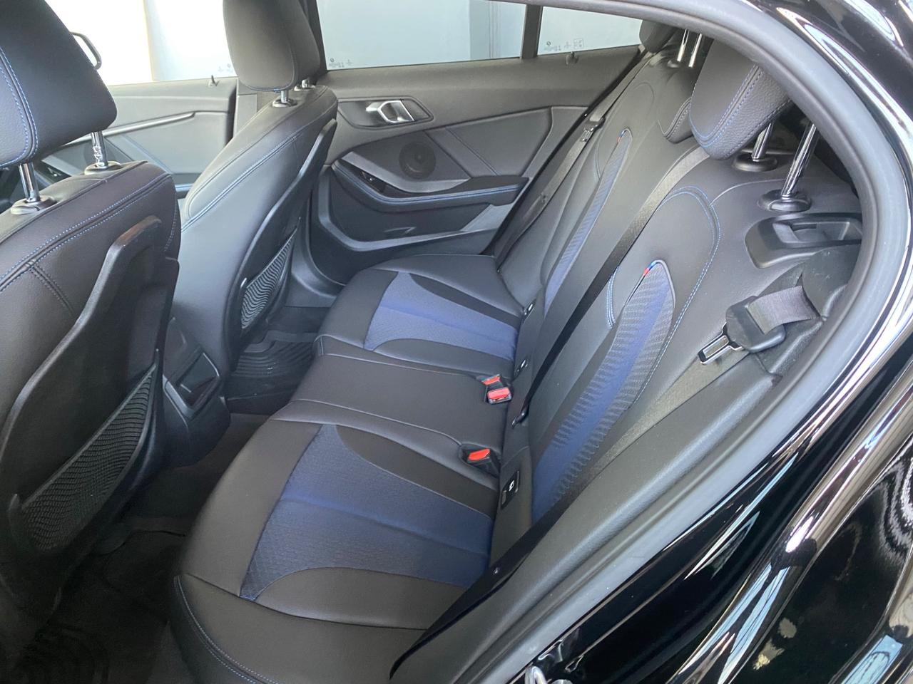 Bmw 116 116d 5p. Msport