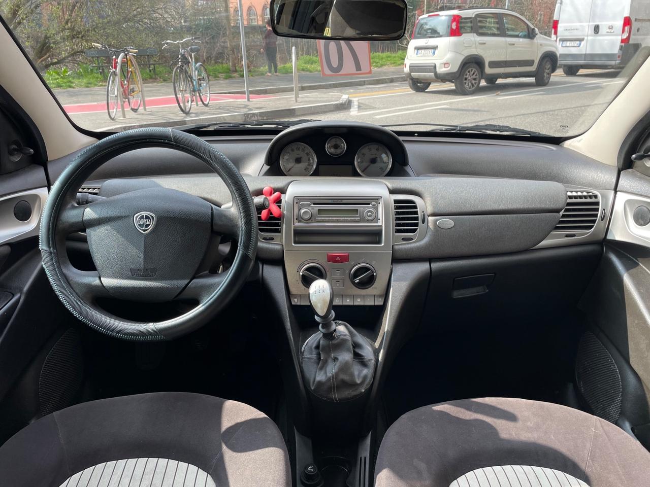Lancia Ypsilon 1.2 BENZINA/1PROP/GARANZIA 12 MESI