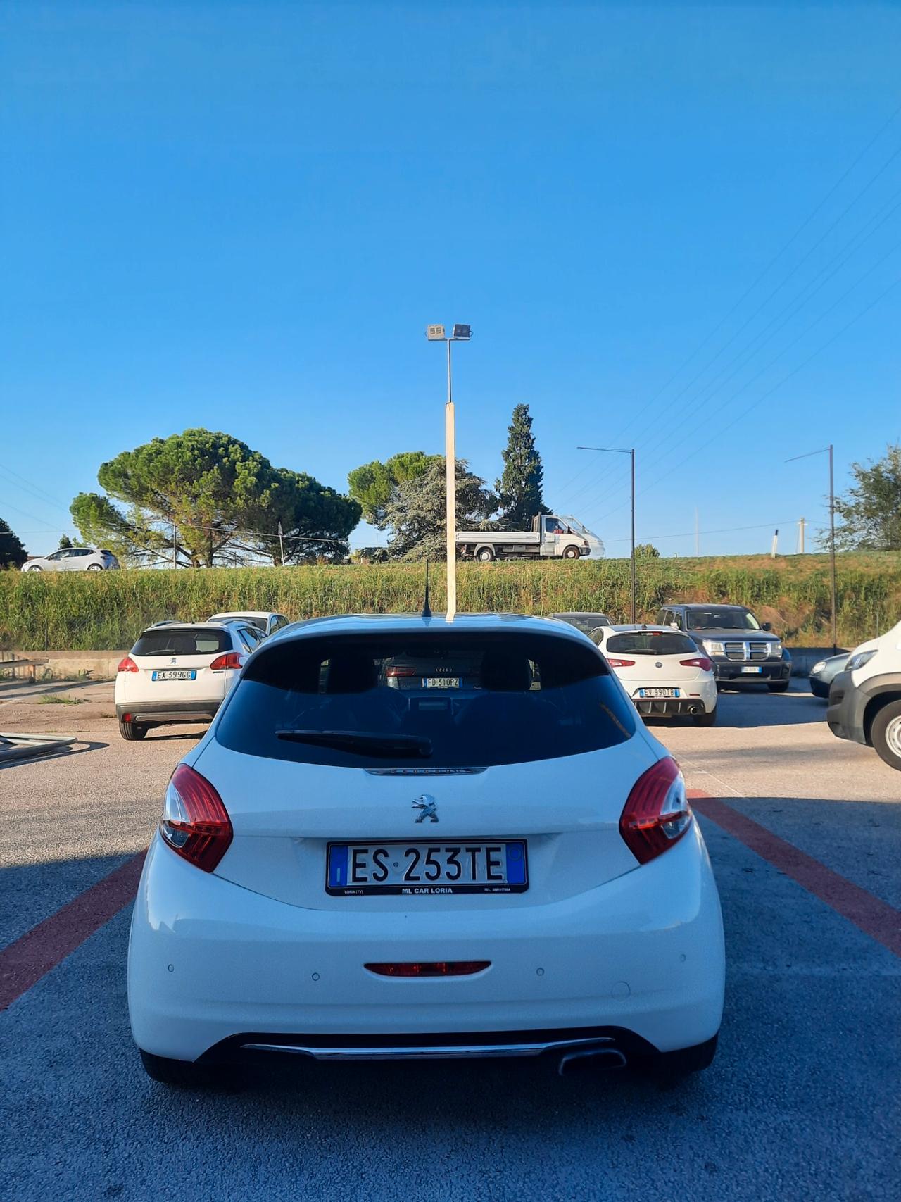 Peugeot 208 1.6 THP 200 CV 3 porte GTi