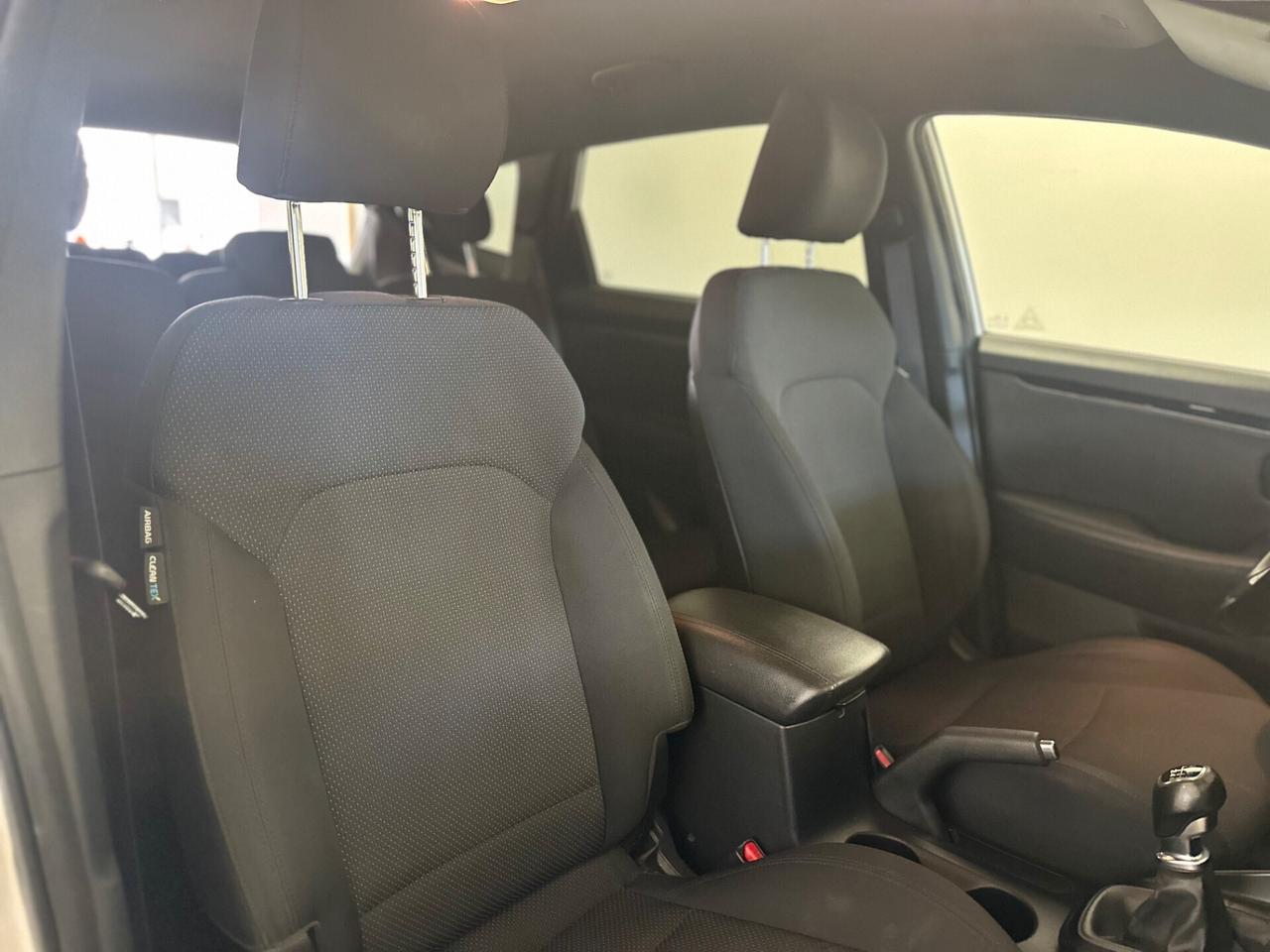 Kia Carens 1.7 CRDi 115 CV Class 7 POSTI GANCIO TRAINO