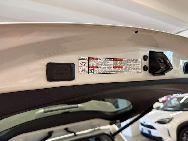 Toyota RAV4 2WD 2.0 D-4D (124CV) MT STYLE WHITE EDITION
